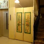 Kadmos Aparthotel 3*