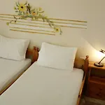 Aparthotel Kadmos 3*