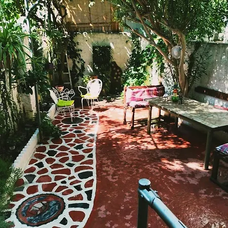 Kadmos Apartmanhotel Lutrá Edipszú