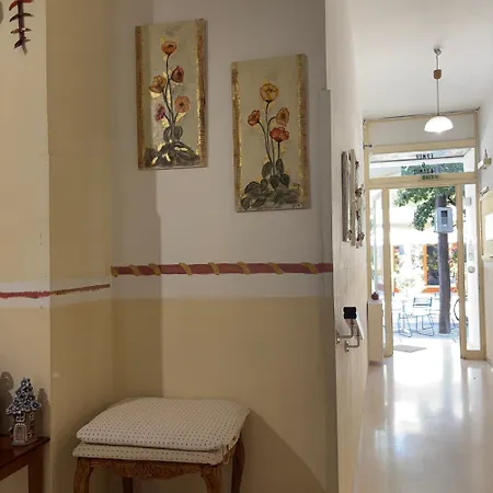 Lägenhetshotell Kadmos 3*