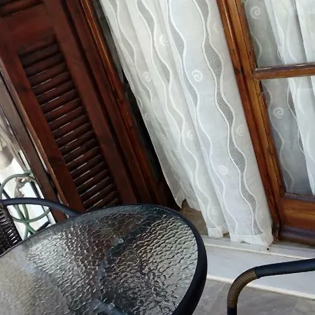 Lägenhetshotell Kadmos 3*