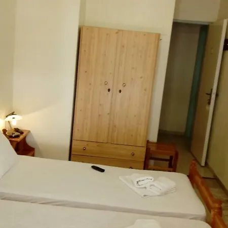 Kadmos Lägenhetshotell 3*