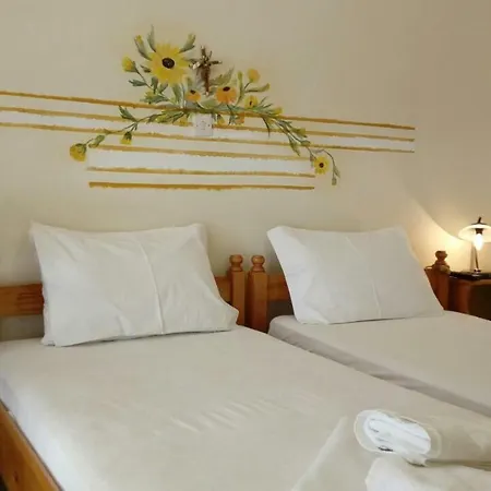 Kadmos Aparthotel